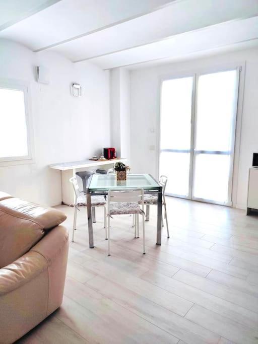 Ambroeus Apartmens Casa Spaziosa In Centro Paese Inzago Kültér fotó